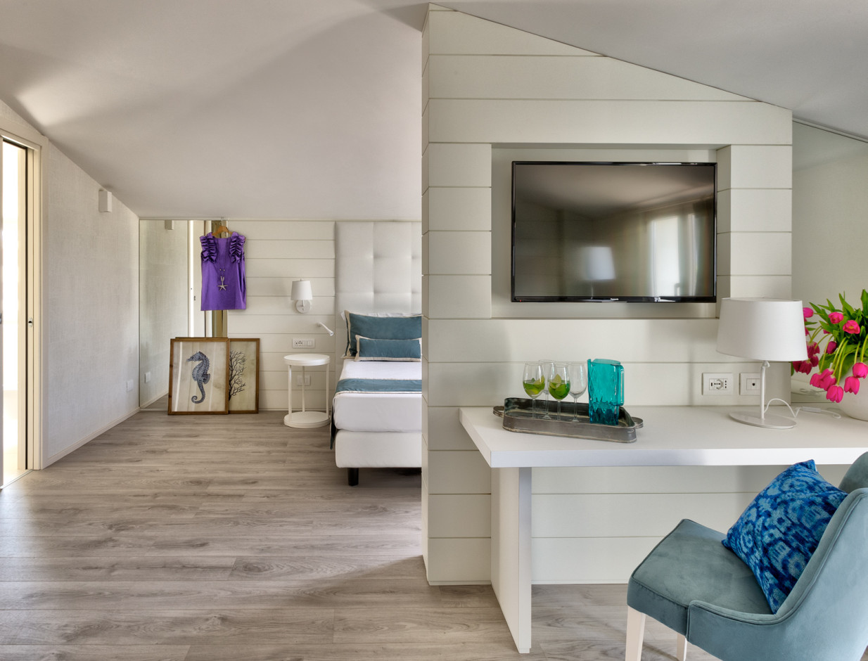 media.Slide_JuniorSuite_15Hotel_Novecento_Riccione